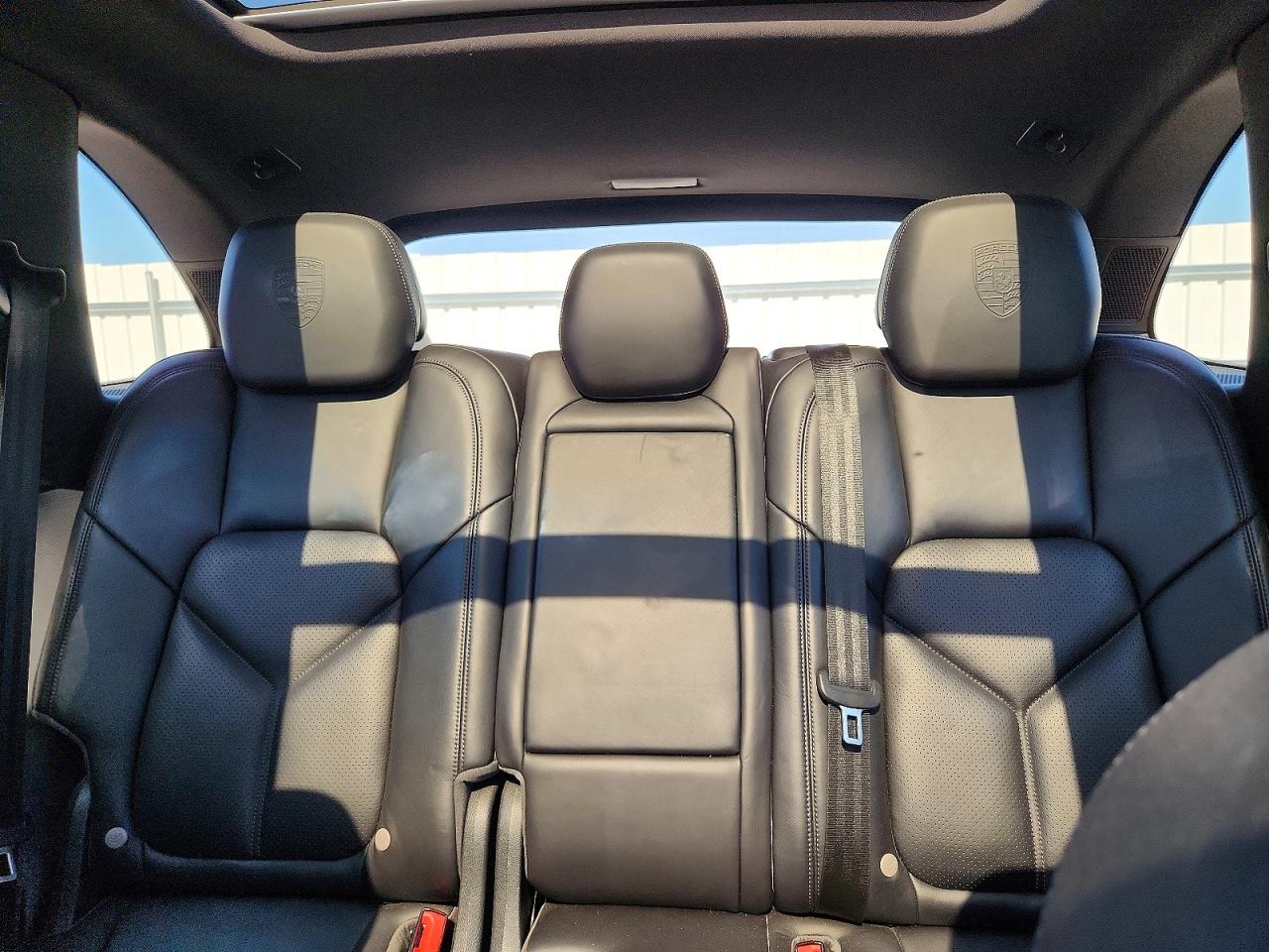 WP1AE2A26JLA71879 · 2018 PORSCHE CAYENNE · 10/13