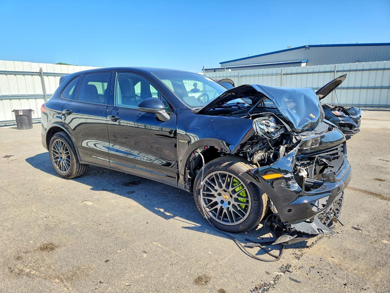 WP1AE2A26JLA71879 · 2018 PORSCHE CAYENNE · 4/13