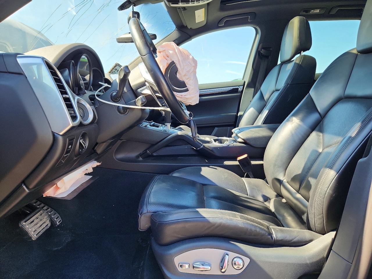 WP1AE2A26JLA71879 · 2018 PORSCHE CAYENNE · 7/13