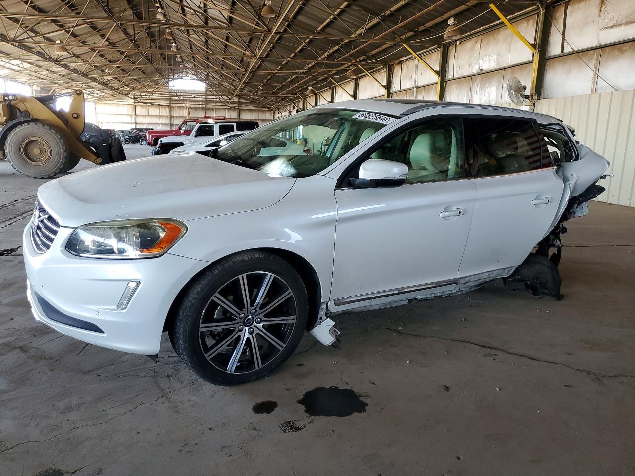 YV440MDKXF2758975 · 2015 VOLVO XC60