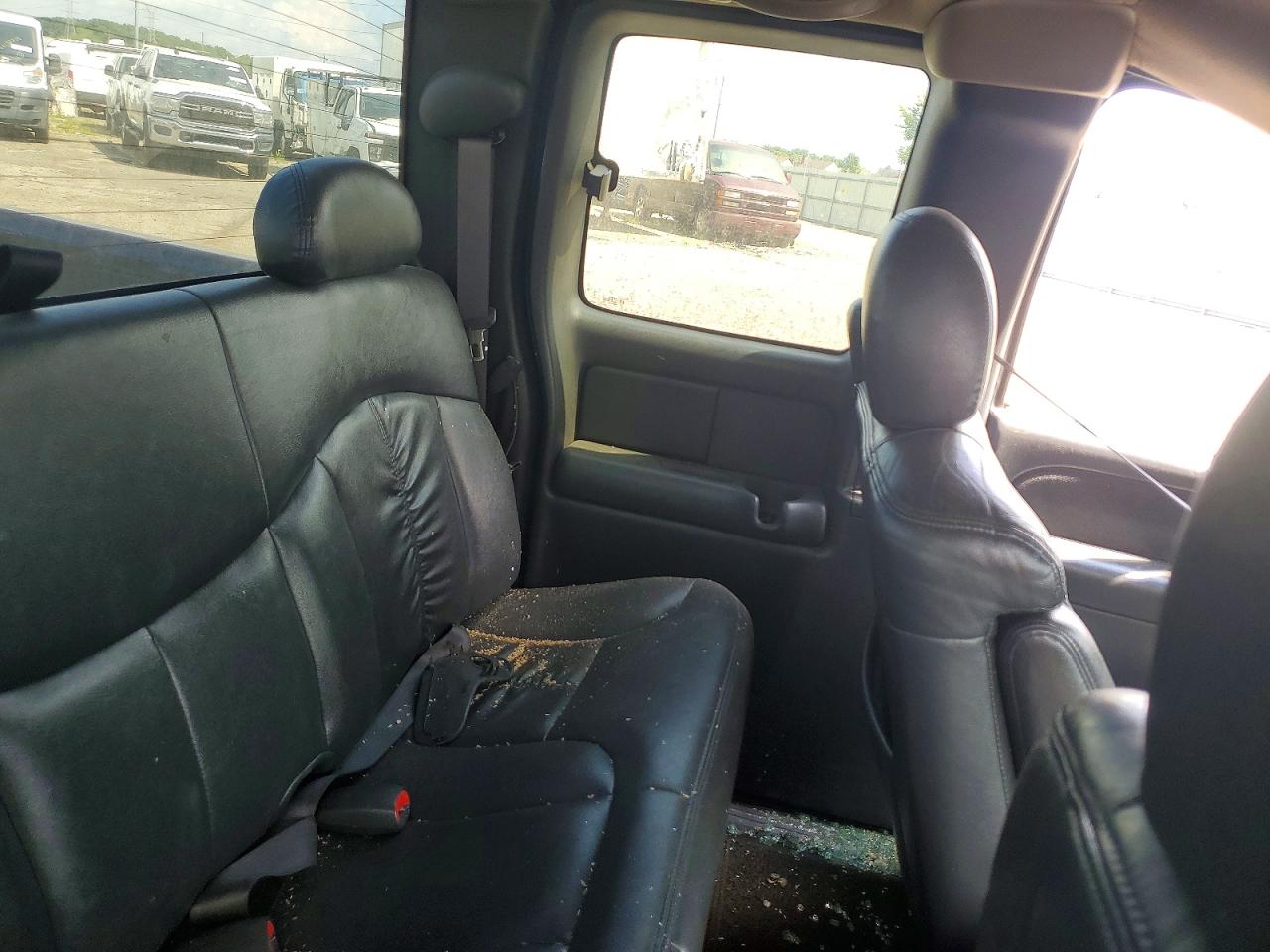 2GCEC19T021388113 · 2002 CHEVROLET SILVERADO · 10/12