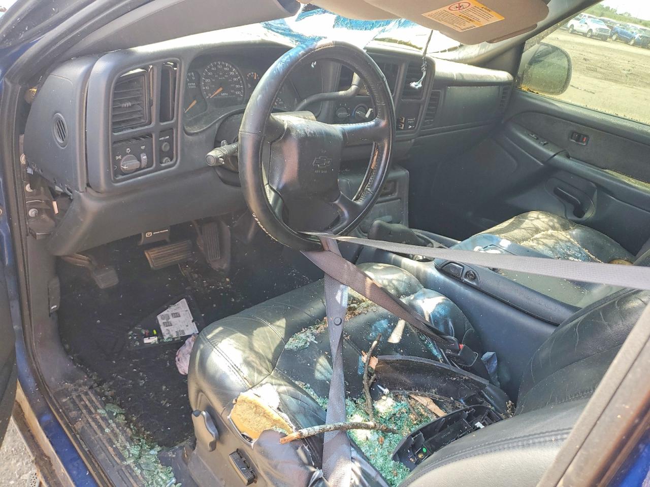 2GCEC19T021388113 · 2002 CHEVROLET SILVERADO · 8/12