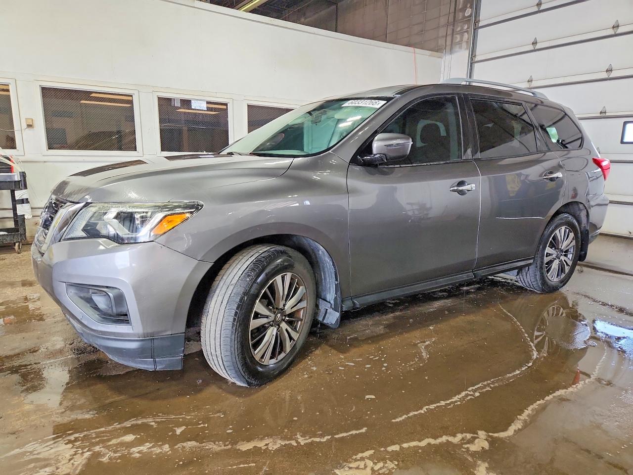 5N1DR2MN5JC650513 · 2018 NISSAN PATHFINDER