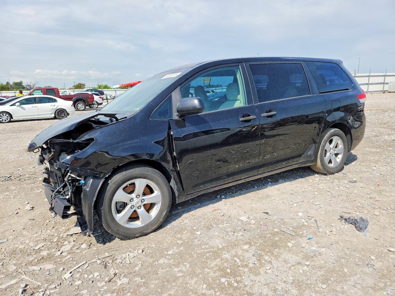 2012 TOYOTA SIENNA