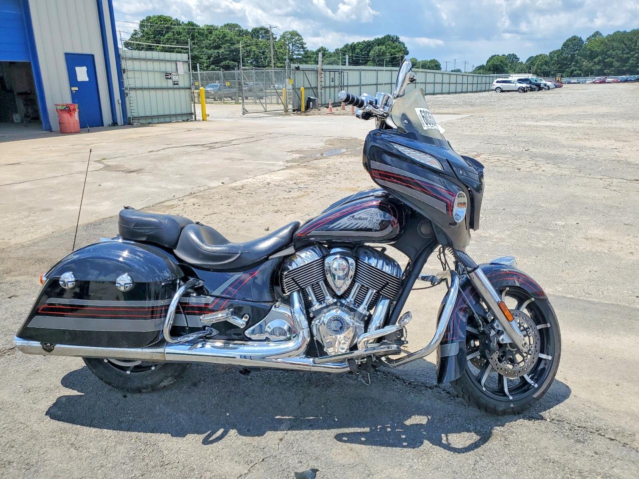 2018 INDIAN MOTORCYCLE CO. CHIEFTAIN