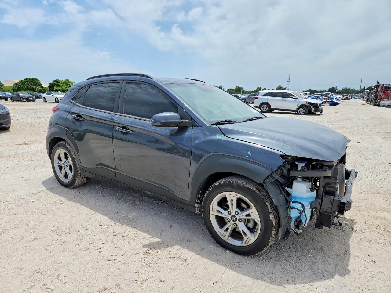 KM8K62AB9PU939195 · 2023 HYUNDAI KONA · 4/14