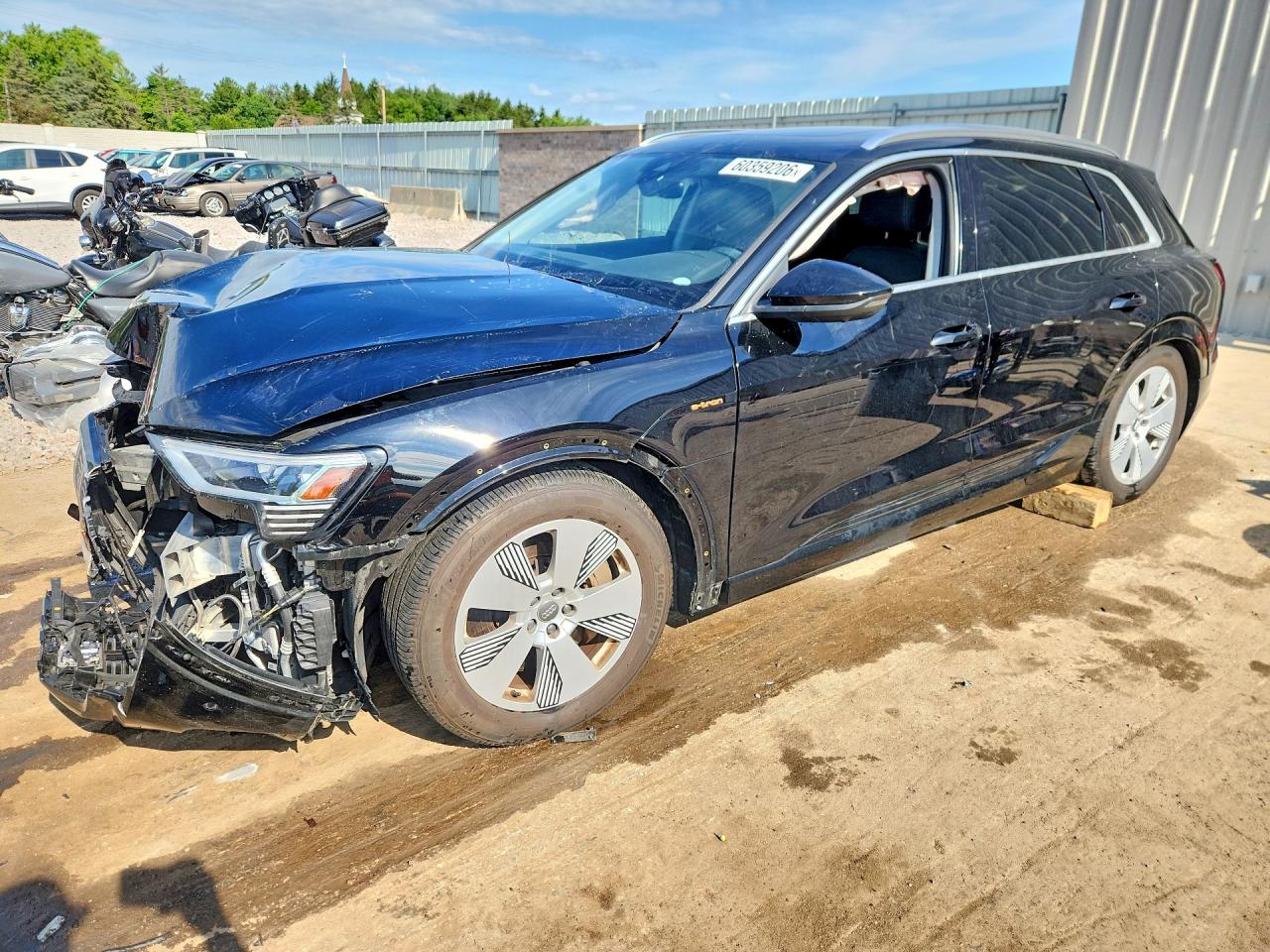 WA1LAAGE7KB011984 · 2019 AUDI E-TRON