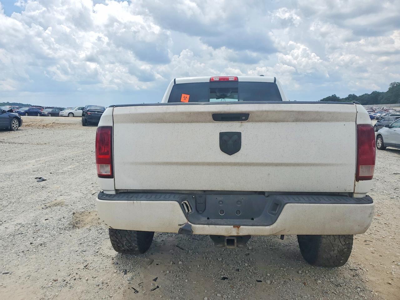 3C6UD5DL3CG111575 · 2012 DODGE RAM 2500 · 6/13