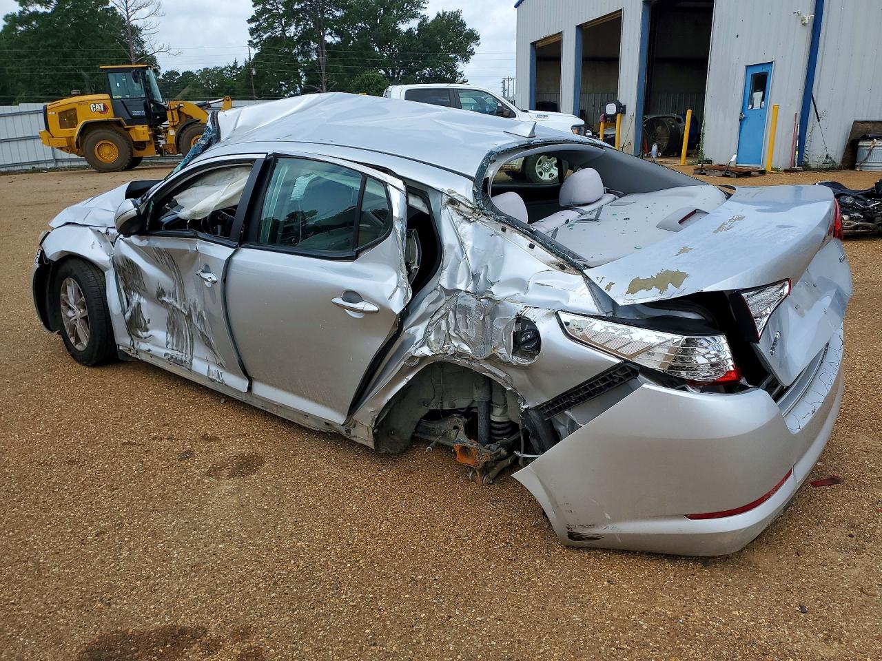 5XXGM4A75CG022097 · 2012 KIA OPTIMA · 2/12