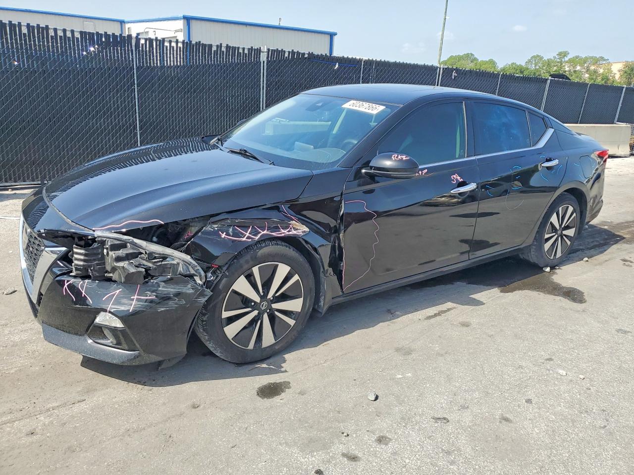 1N4BL4EV3KC100998 · 2019 NISSAN ALTIMA