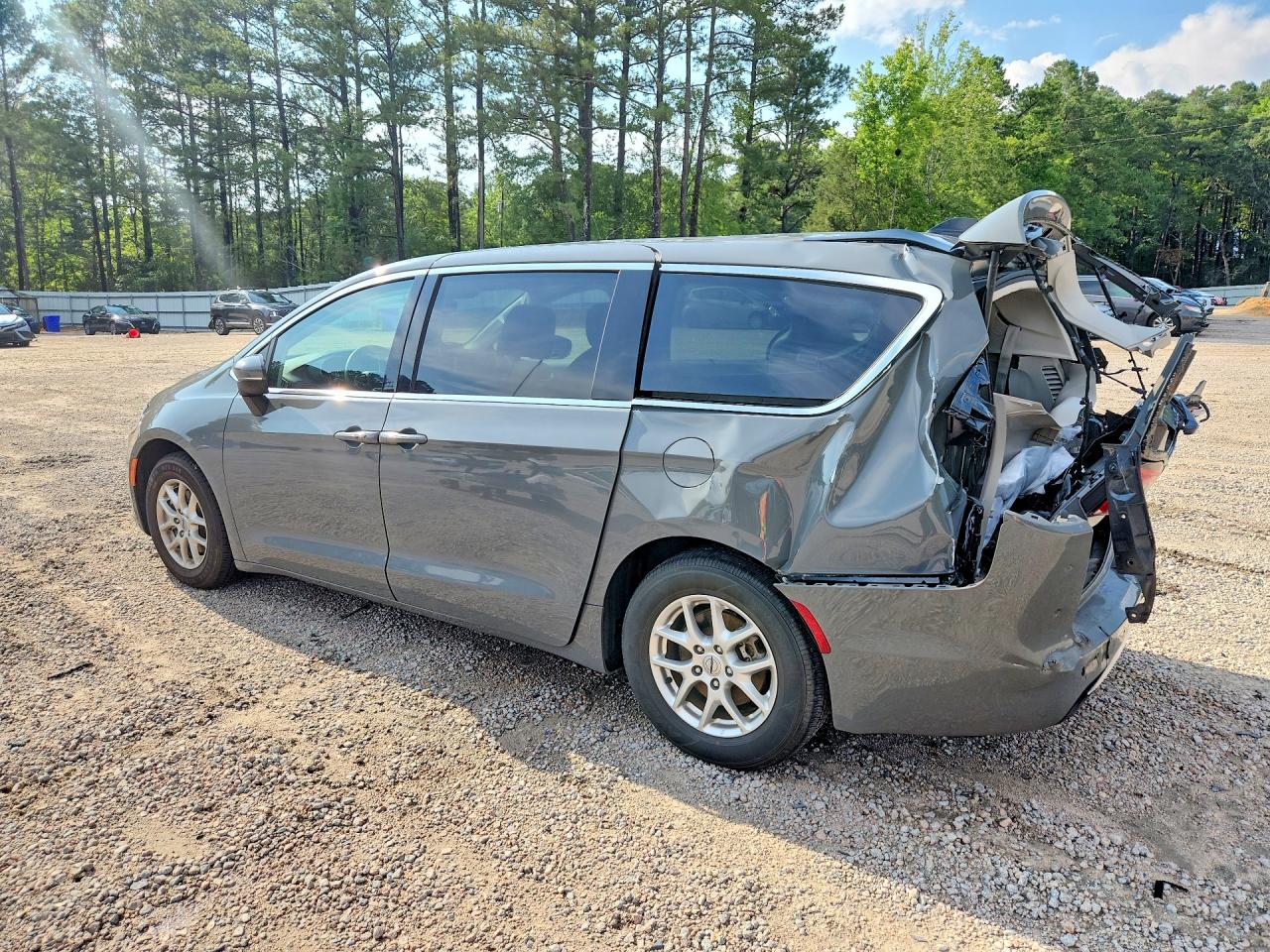 2C4RC1BG4PR586216 · 2023 CHRYSLER PACIFICA · 2/12