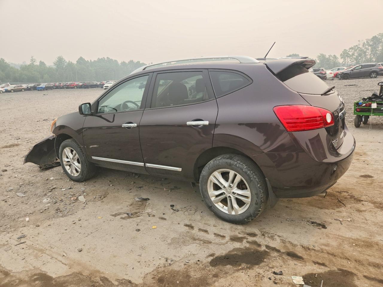 JN8AS5MV1FW756464 · 2015 NISSAN ROGUE SELECT · 2/14