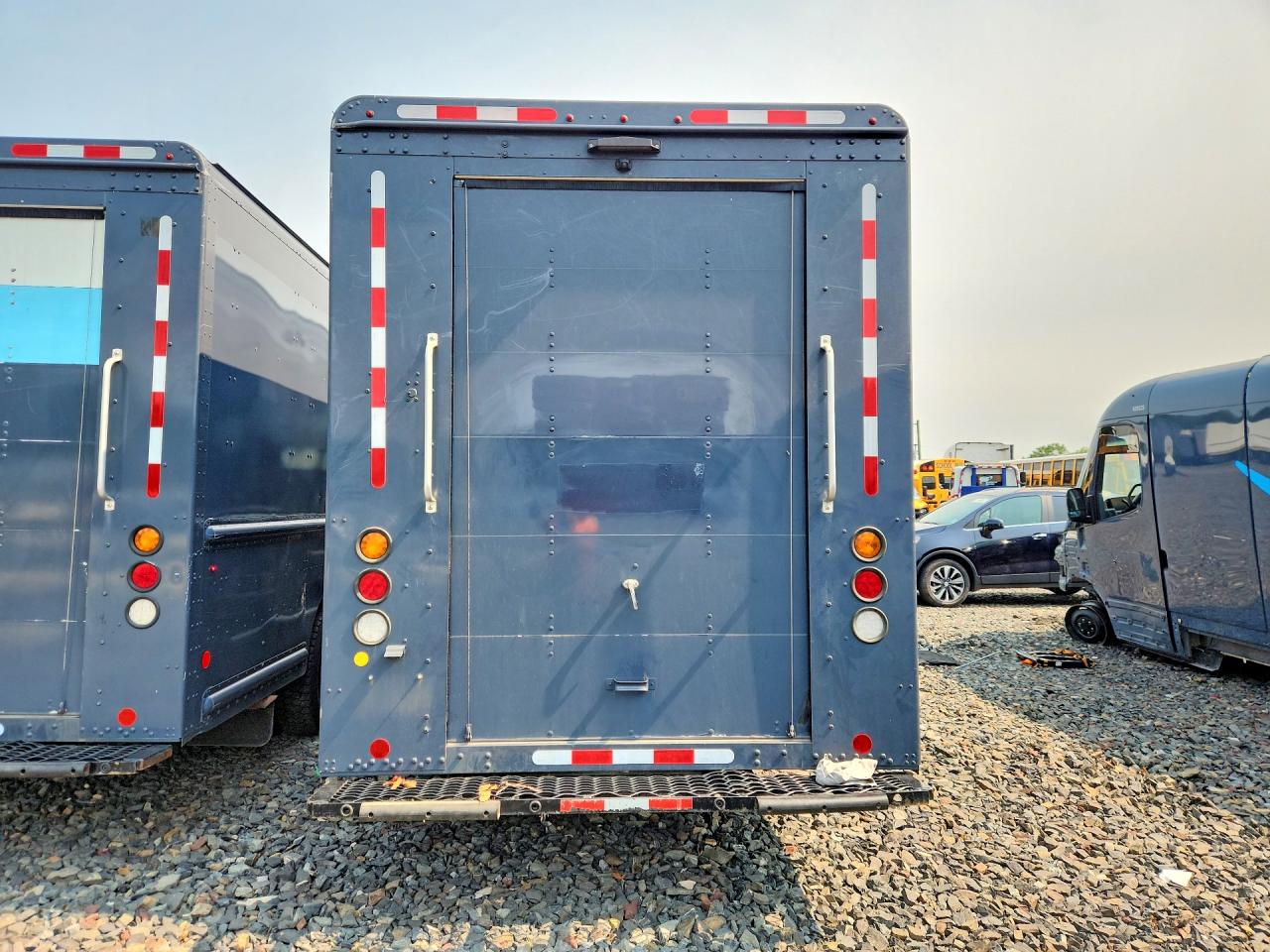 4UZAC2GA8MCMM9299 · 2021 FREIGHTLINER CHASSIS · 6/13