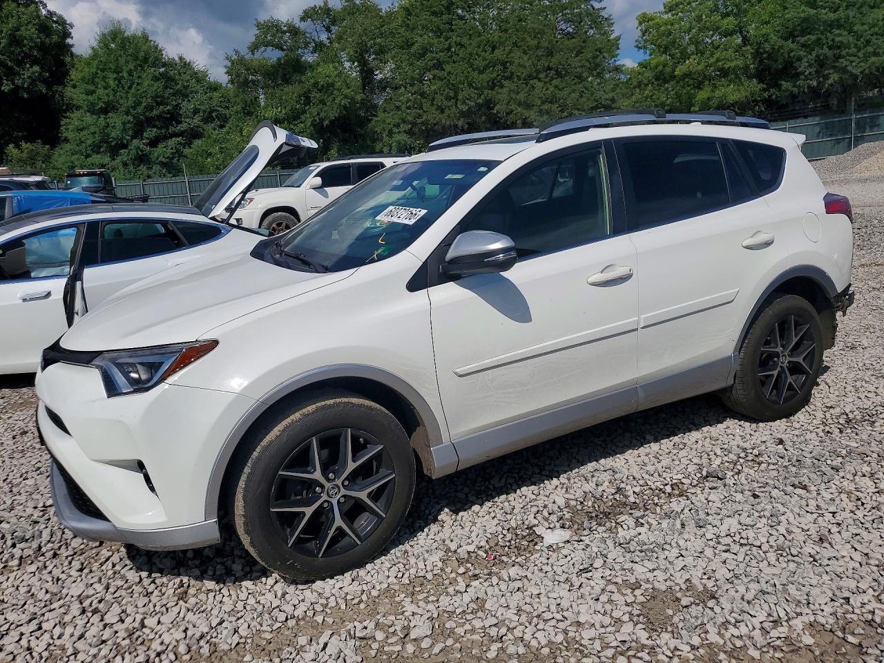 JTMJFREV8GJ077814 · 2016 TOYOTA RAV4