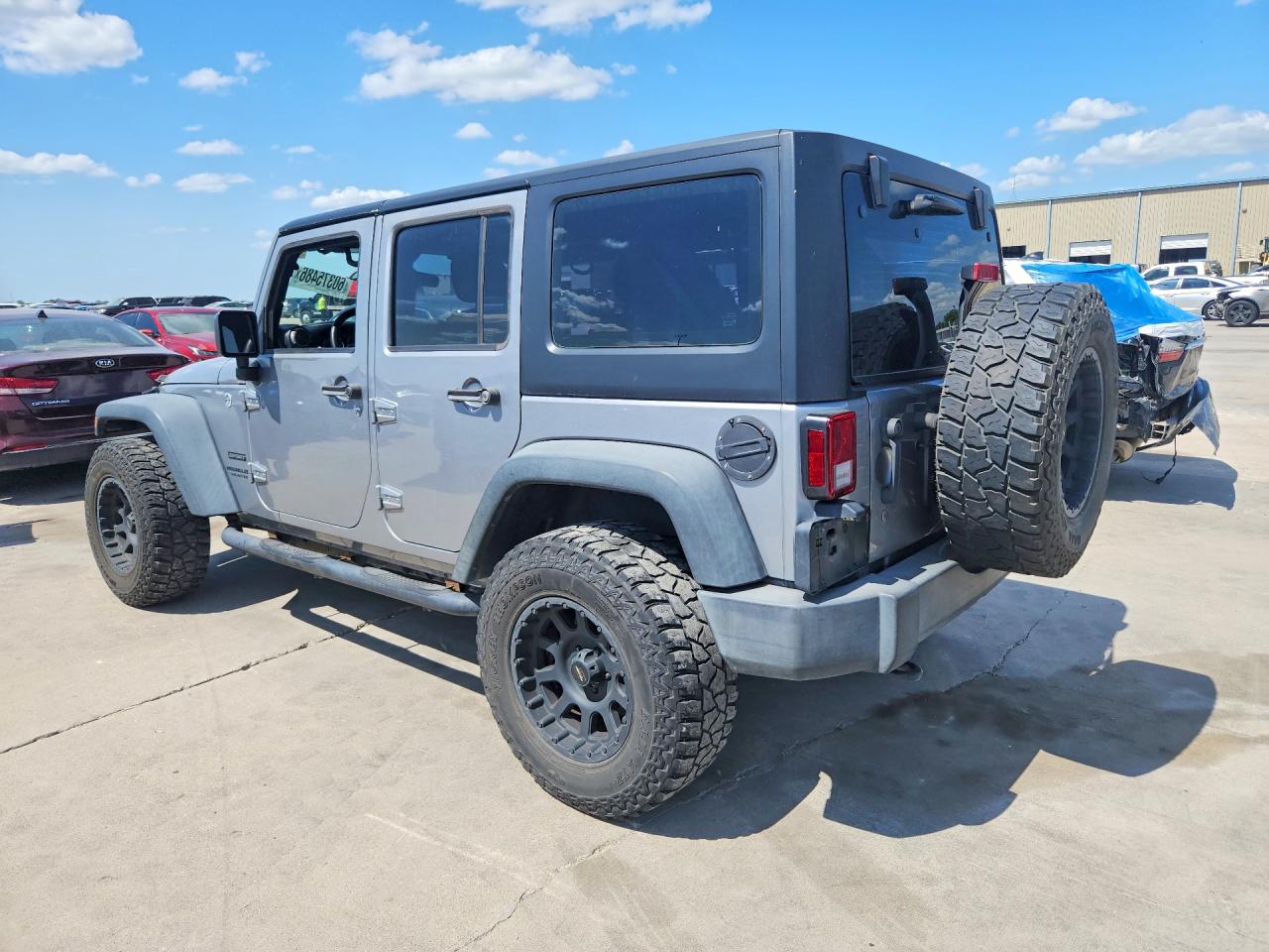 1C4BJWDG4HL536606 · 2017 JEEP WRANGLER UNLIMITED · 2/12