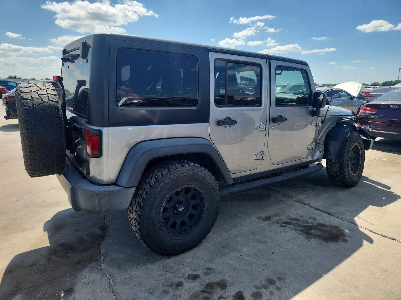 1C4BJWDG4HL536606 · 2017 JEEP WRANGLER UNLIMITED · 3/12