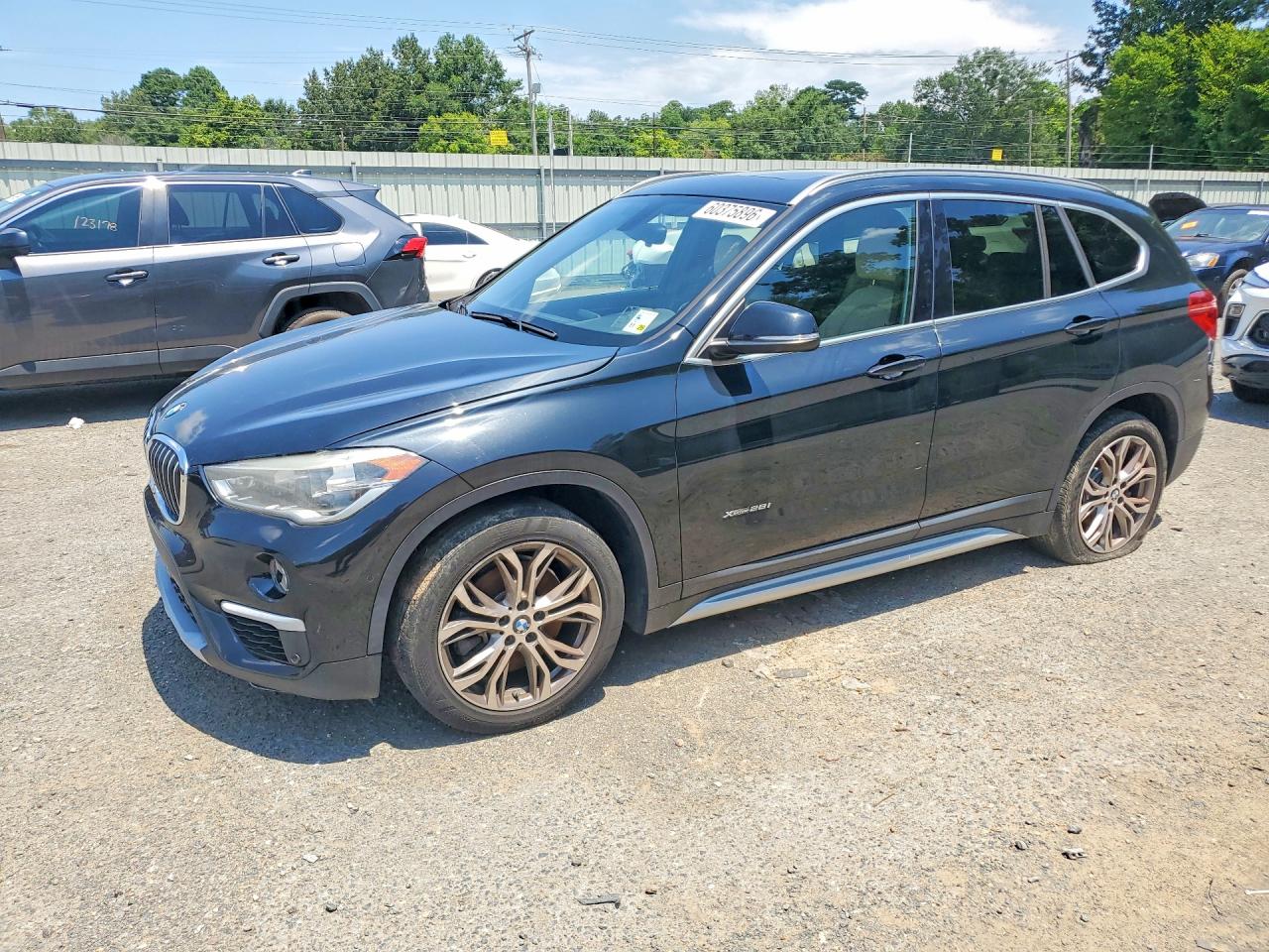WBXHT3Z37G4A50895 · 2016 BMW X1