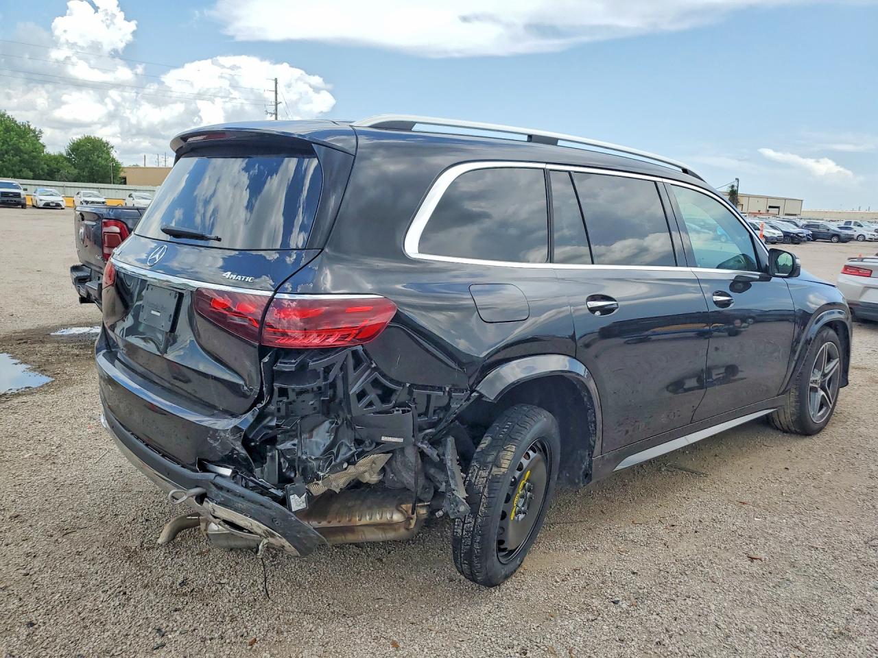 4JGFF5KE9TB634670 · 2026 MERCEDES-BENZ GLS · 3/14