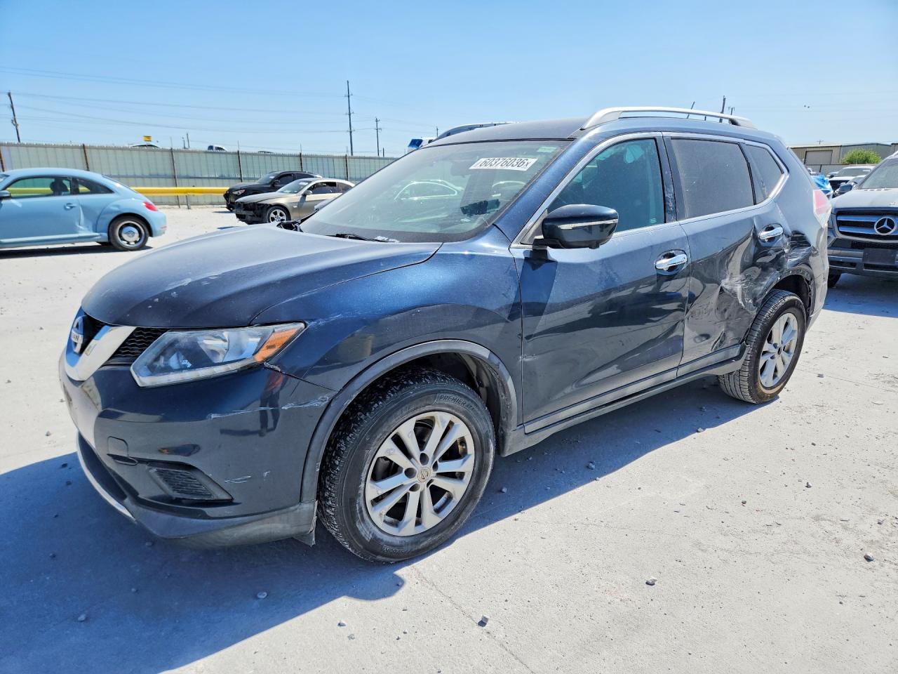 5N1AT2MTXFC903111 · 2015 NISSAN ROGUE