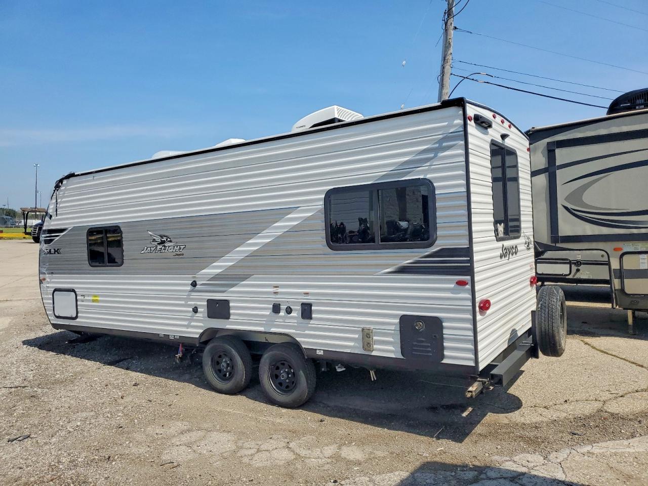 1UJBC0BL2S1YZ0666 · 2025 JAYCO JAY FLIGHT SLX · 3/10