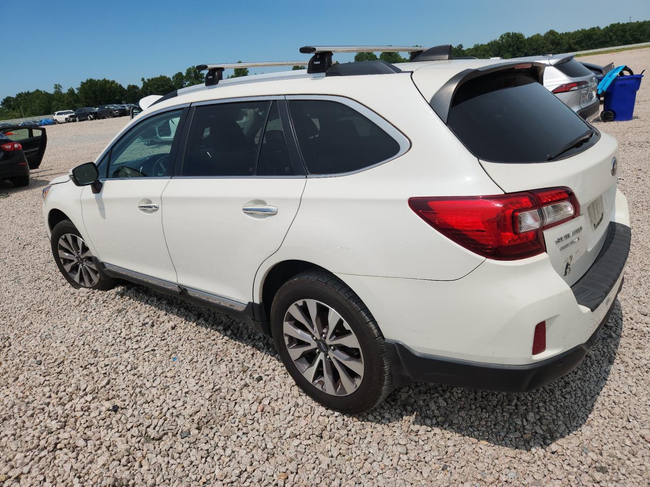 4S4BSATC1H3358907 · 2017 SUBARU OUTBACK · 2/12