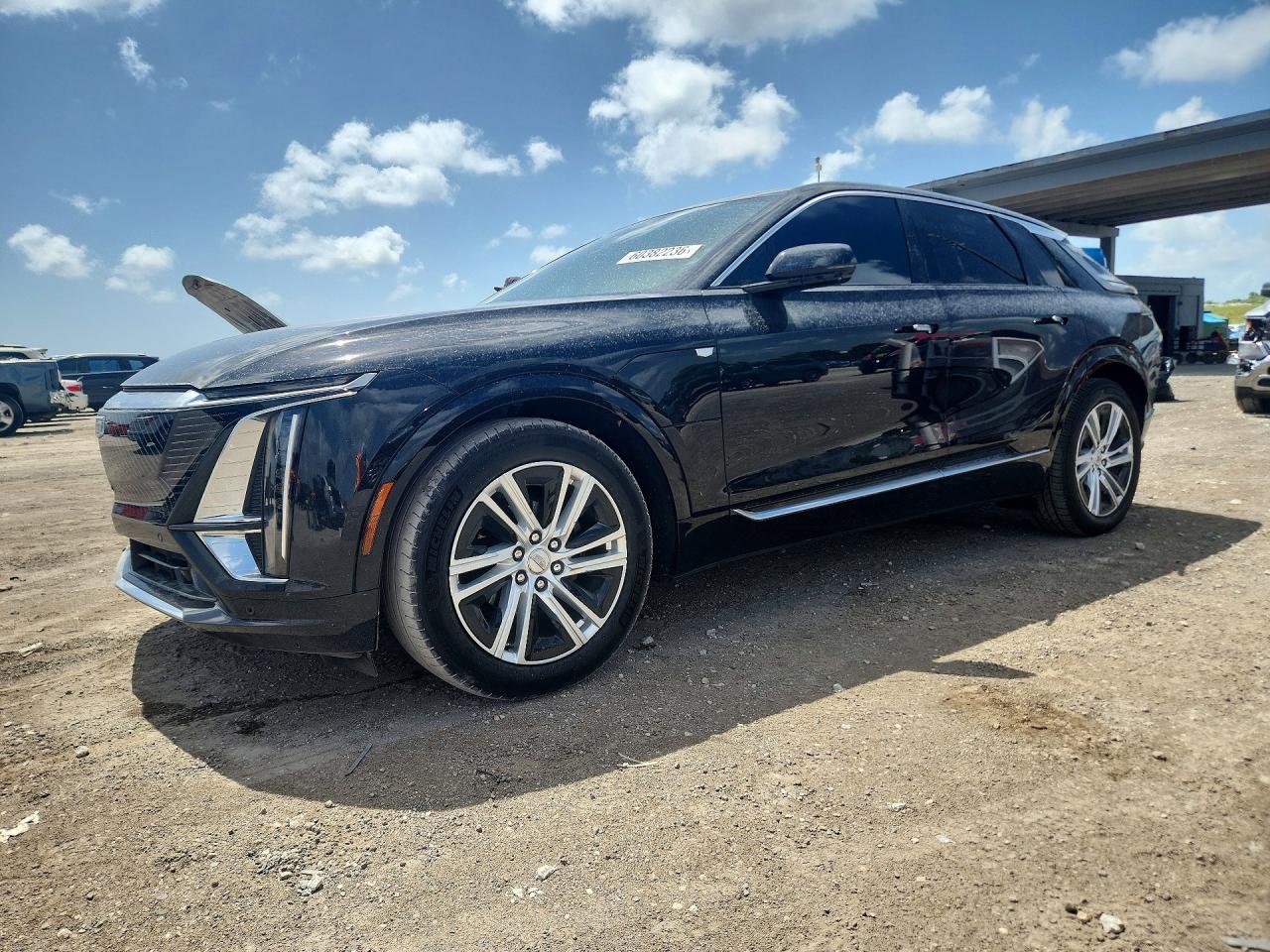 1GYKPMRK4RZ123464 · 2024 CADILLAC LYRIQ