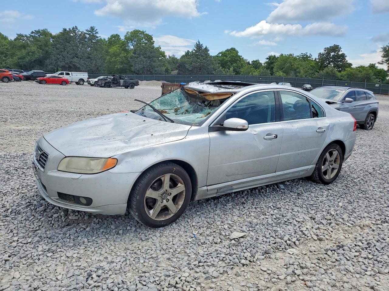 YV1AH992381048369 · 2008 VOLVO S80