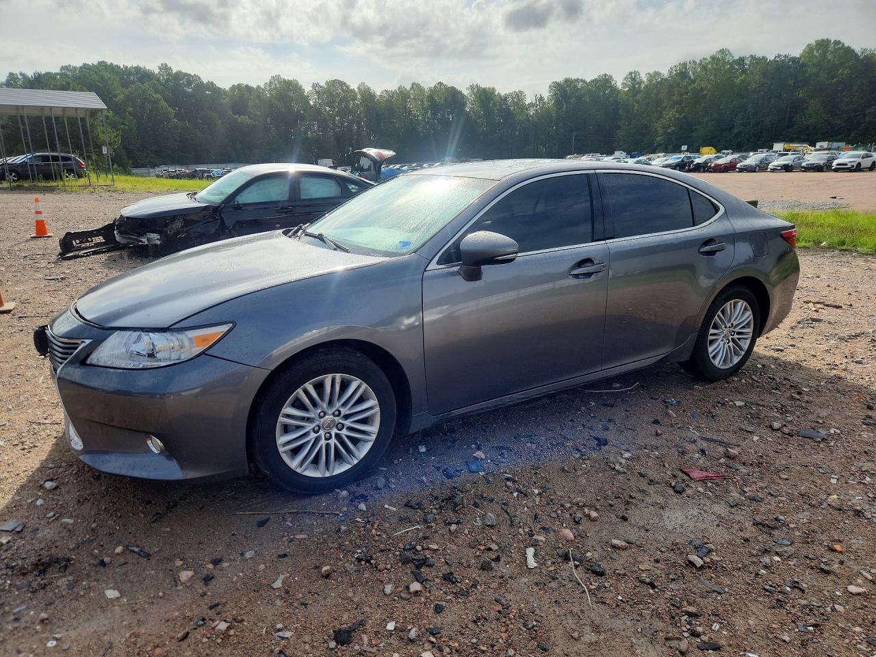 JTHBK1GG2D2080888 · 2013 LEXUS ES