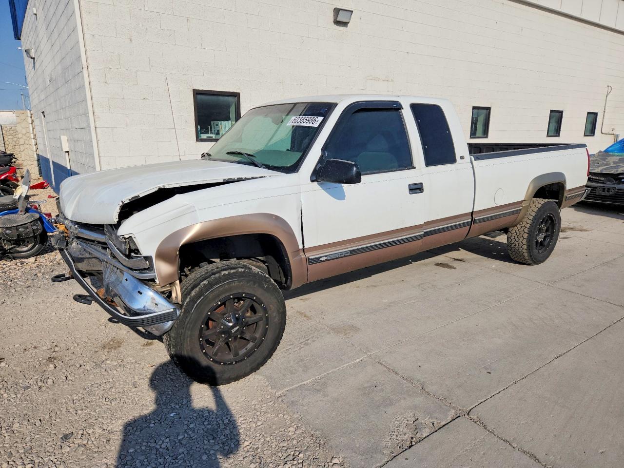 1GCGK29R4VE244489 · 1997 CHEVROLET GMT-400