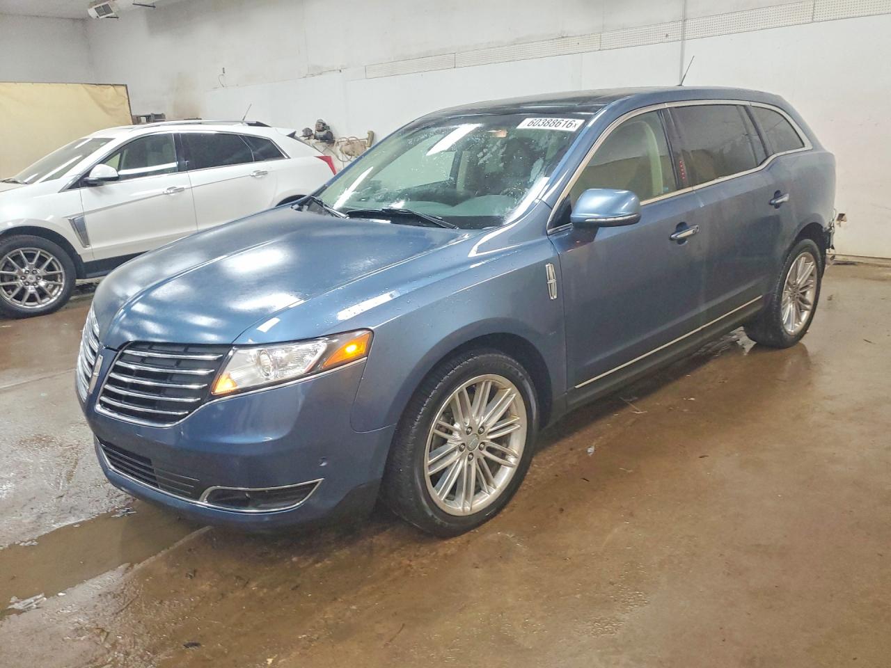 2LMHJ5AT1JBL02158 · 2018 LINCOLN MKT