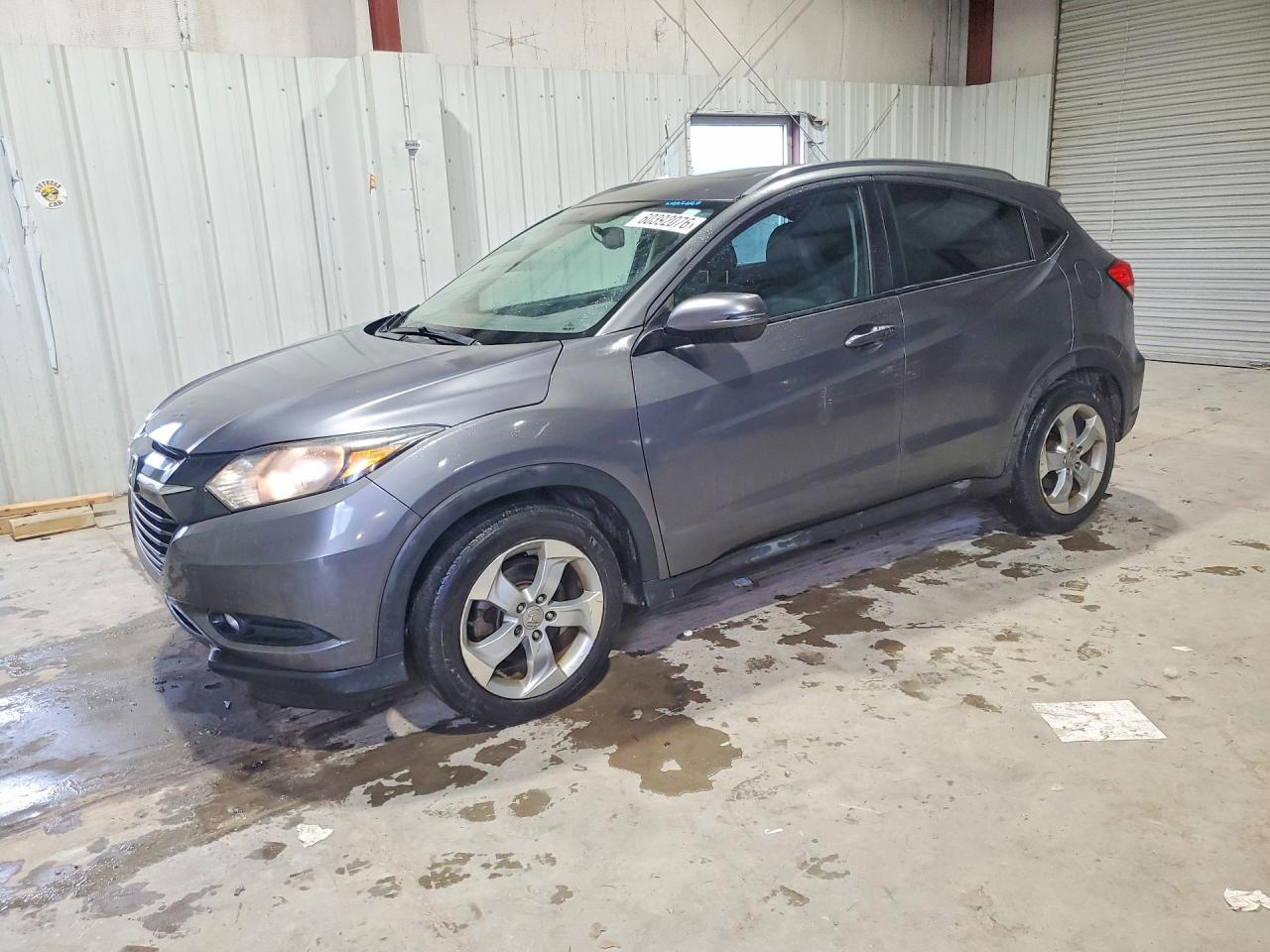 3CZRU6H72GM756415 · 2016 HONDA HR-V
