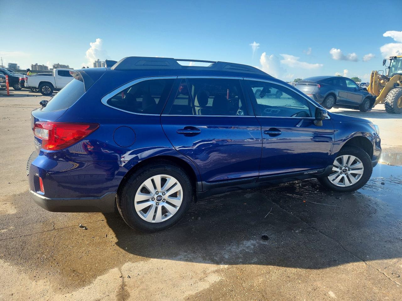 4S4BSAFC6H3307740 · 2017 SUBARU OUTBACK · 3/13
