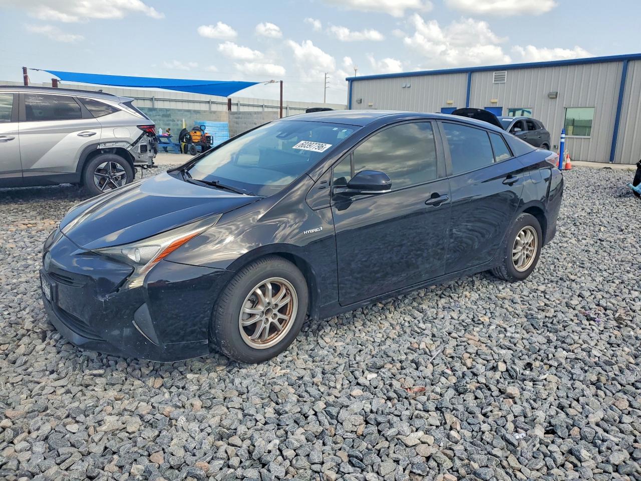 2017 TOYOTA PRIUS