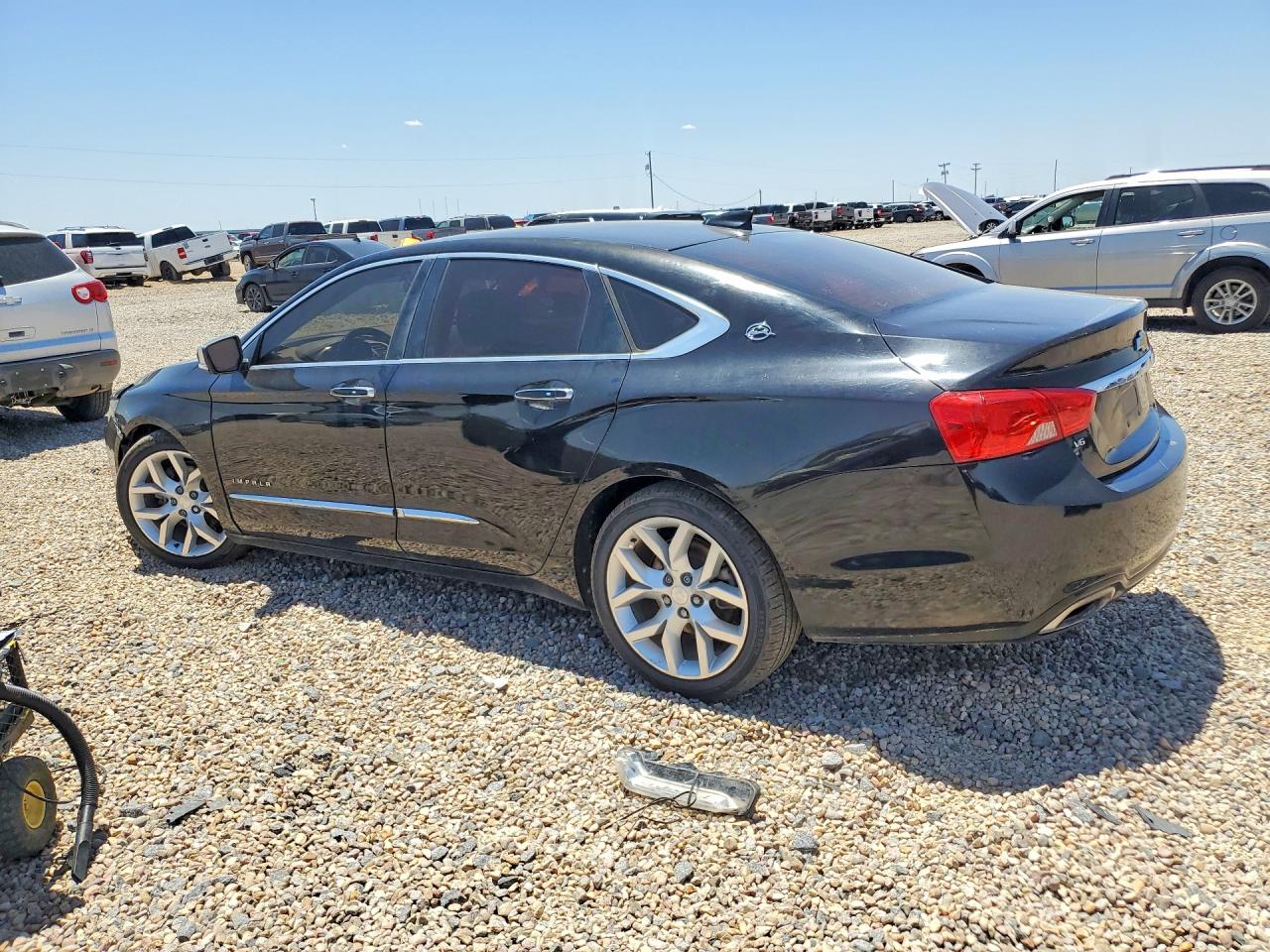 1G1165S32FU110890 · 2015 CHEVROLET IMPALA · 2/13