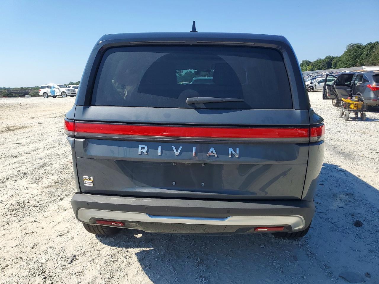 7PDSGABL3PN020878 · 2023 RIVIAN R1S · 6/12