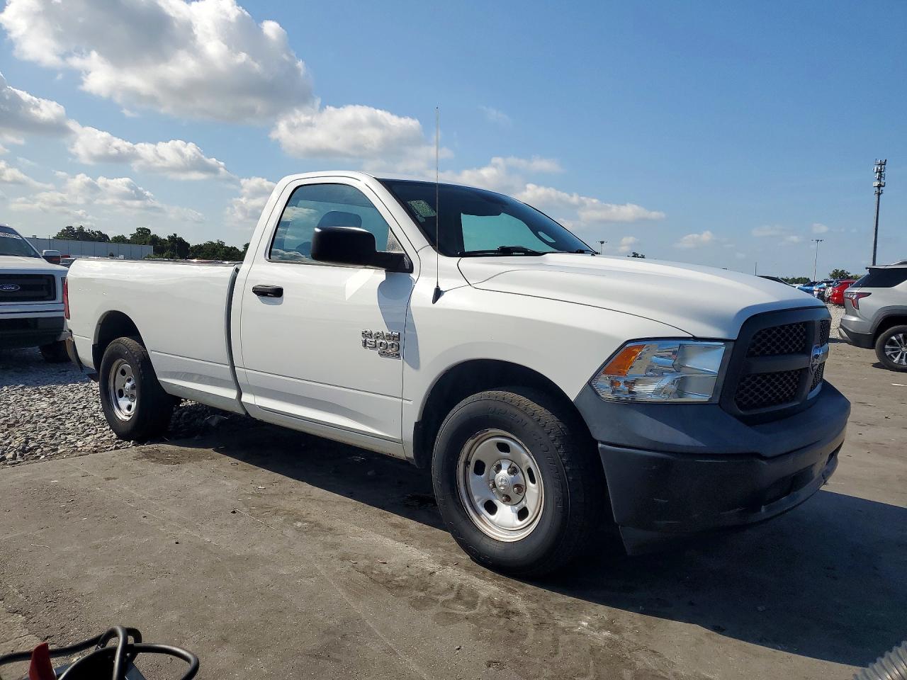 3C6JR6DG2KG705912 · 2019 RAM 1500 CLASSIC · 4/12