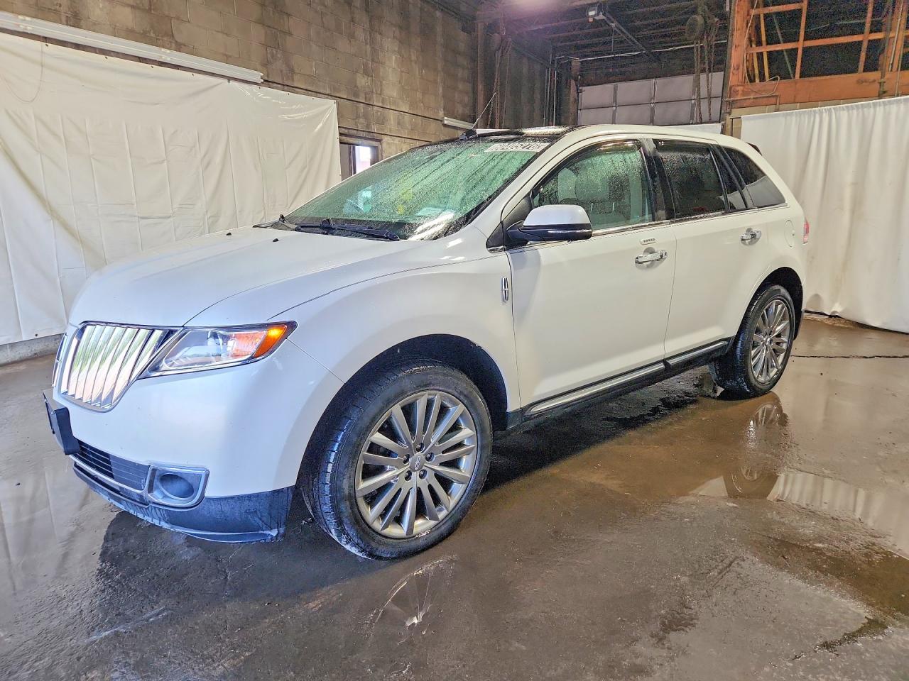 2LMDJ8JK1EBL07051 · 2014 LINCOLN MKX