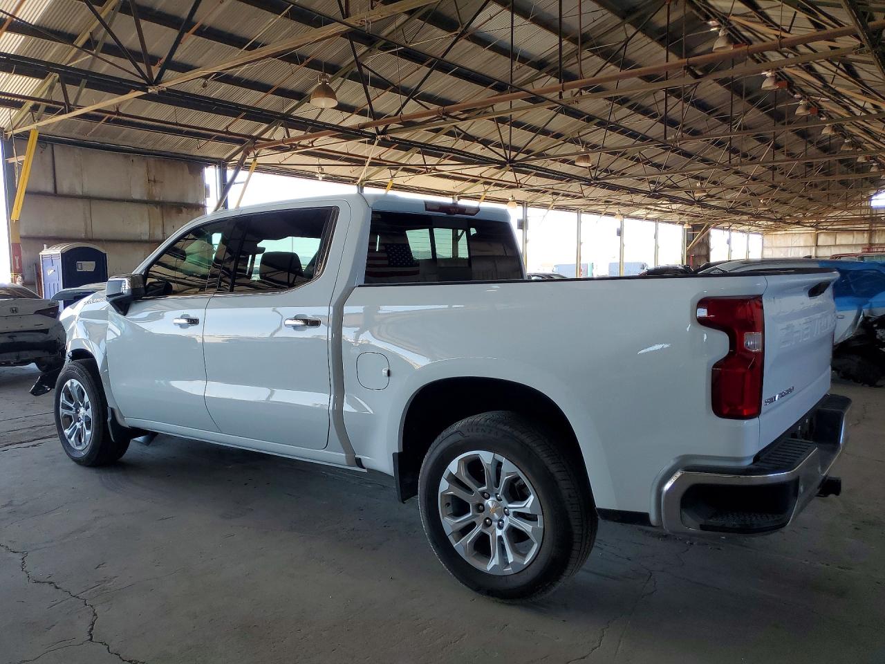 2GCPAEEDXT1157998 · 2026 CHEVROLET SILVERADO · 2/12
