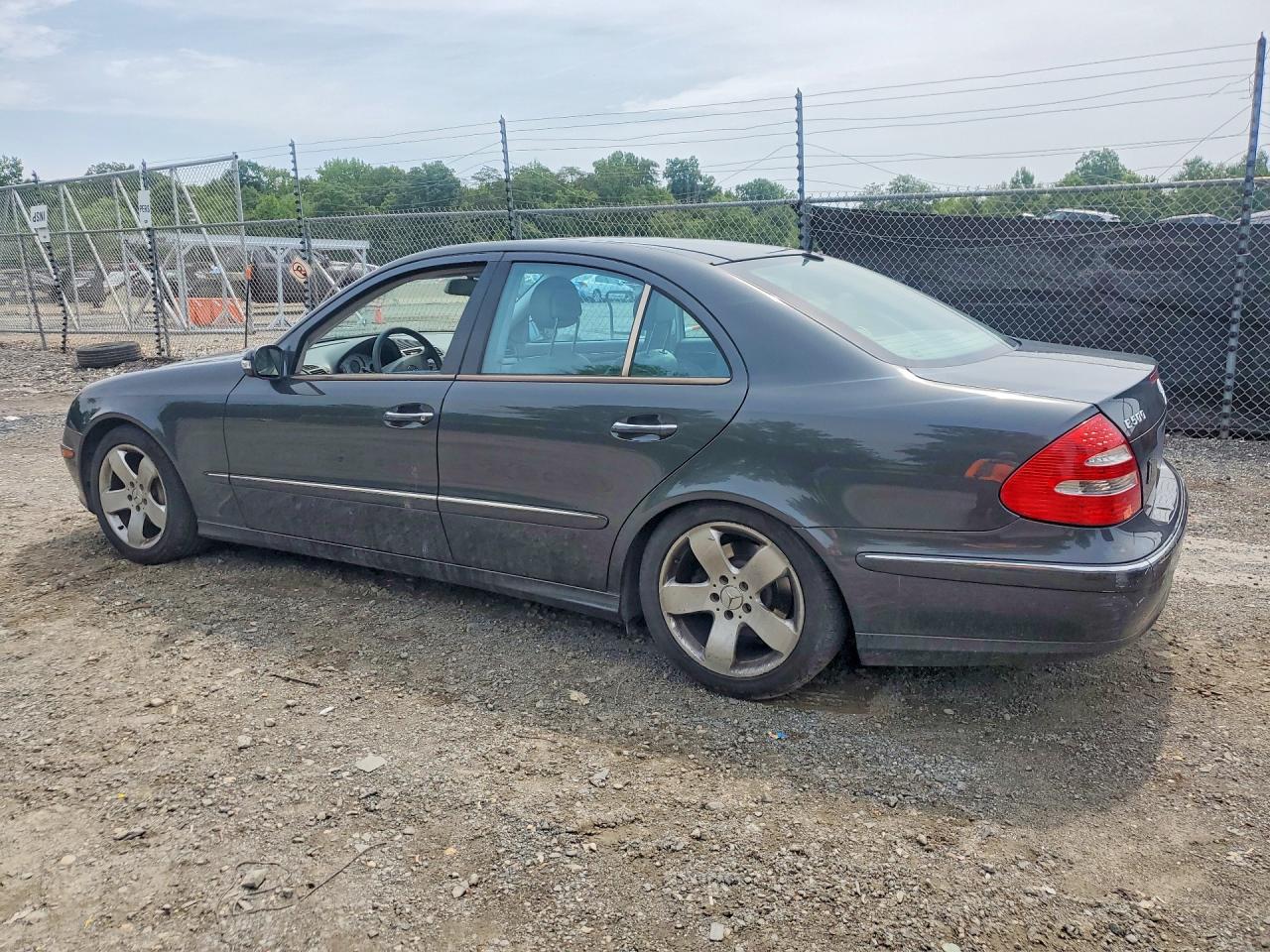 WDBUF70J44A408999 · 2004 MERCEDES-BENZ E · 2/12