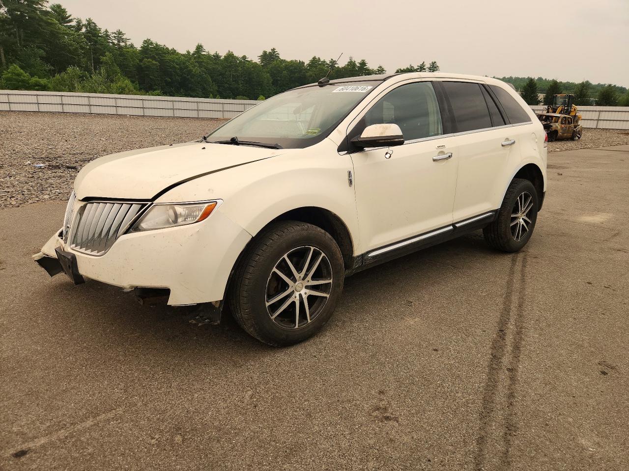 2LMDJ8JK1DBL14094 · 2013 LINCOLN MKX