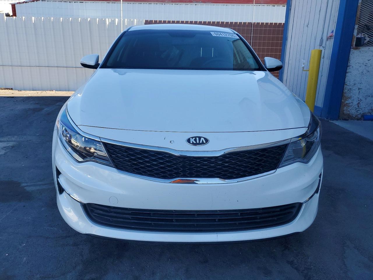 KNAGT4L32G5088725 · 2016 KIA OPTIMA · 5/13