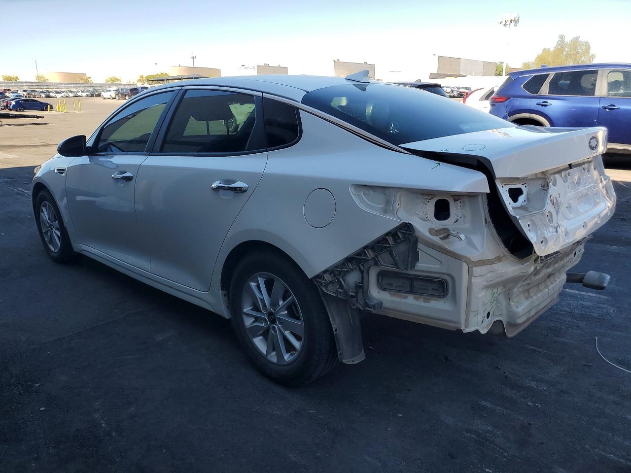 KNAGT4L32G5088725 · 2016 KIA OPTIMA · 2/13