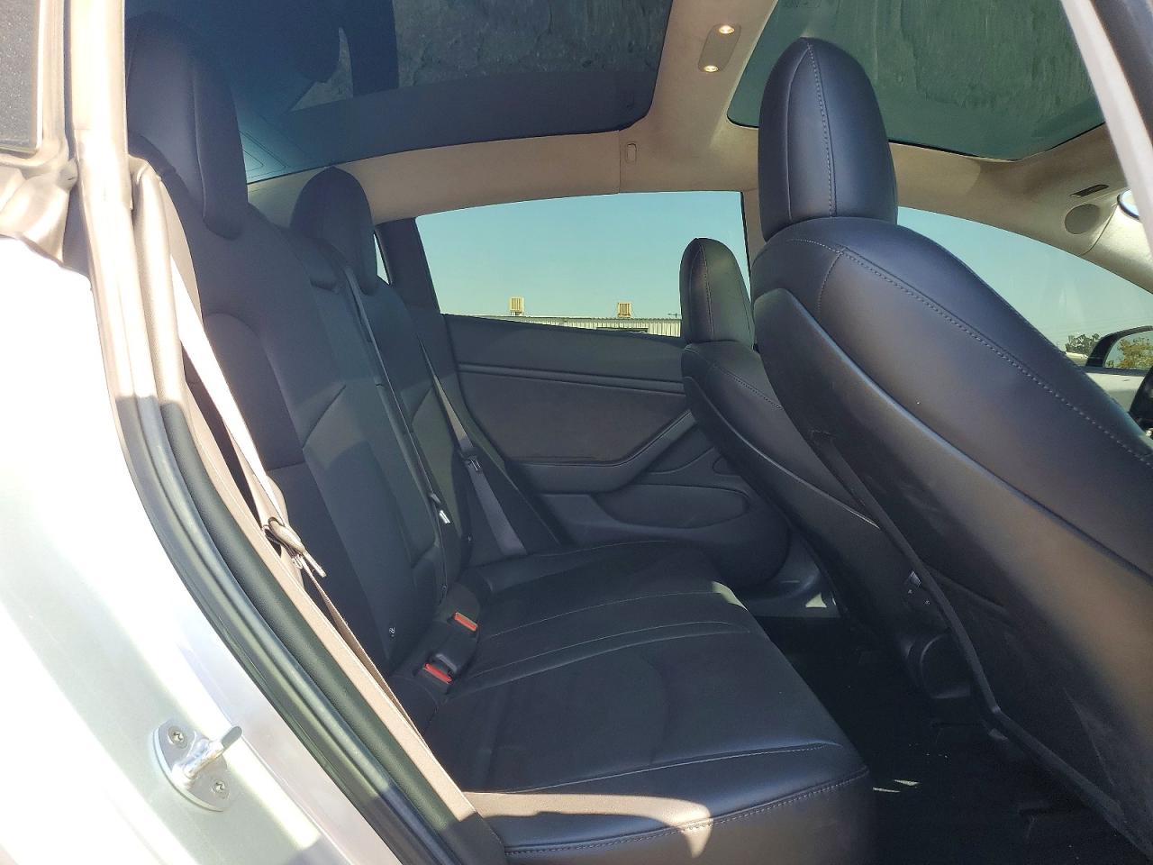 5YJ3E1EA4HF002482 · 2017 TESLA MODEL 3 · 10/12