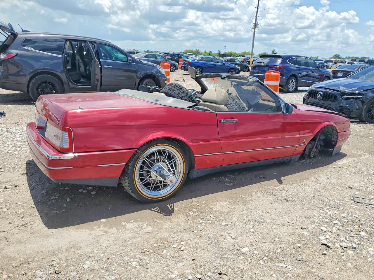 1G6VS3396PU126011 · 1993 CADILLAC ALLANTE · 3/13