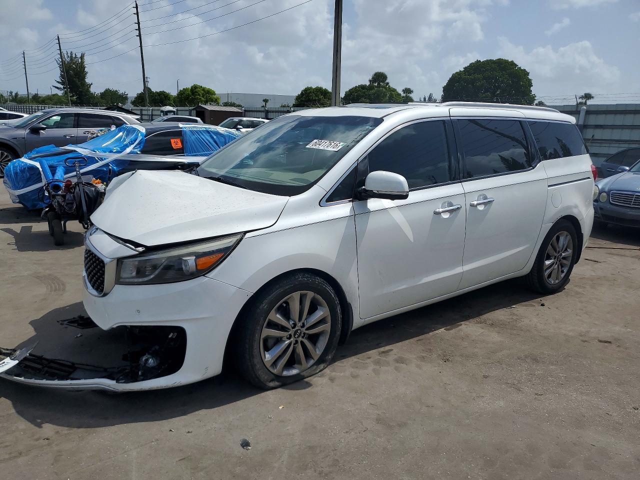 KNDME5C15F6038298 · 2015 KIA SEDONA