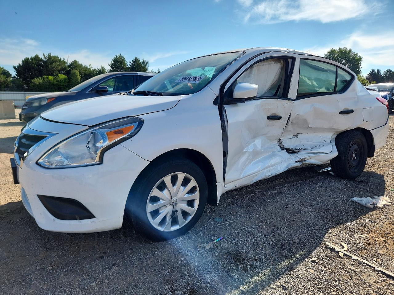 2019 NISSAN VERSA