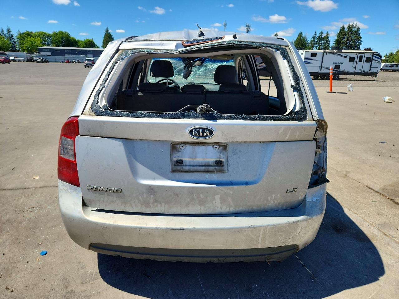 KNAFG525987151804 · 2008 KIA RONDO · 6/12