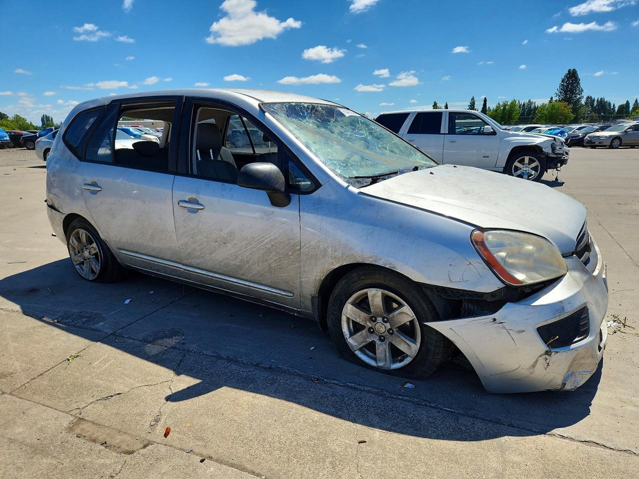 KNAFG525987151804 · 2008 KIA RONDO · 4/12