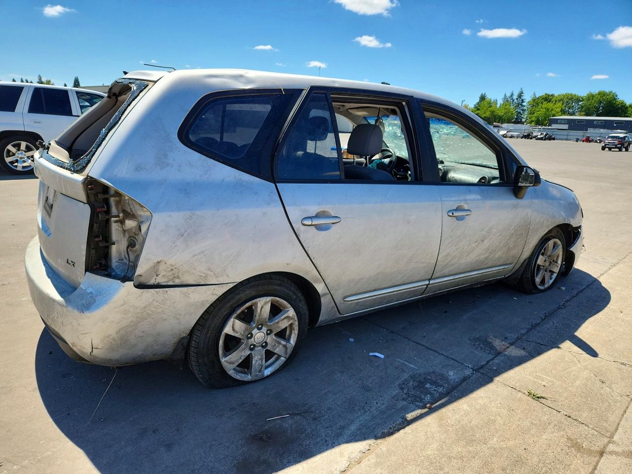KNAFG525987151804 · 2008 KIA RONDO · 3/12