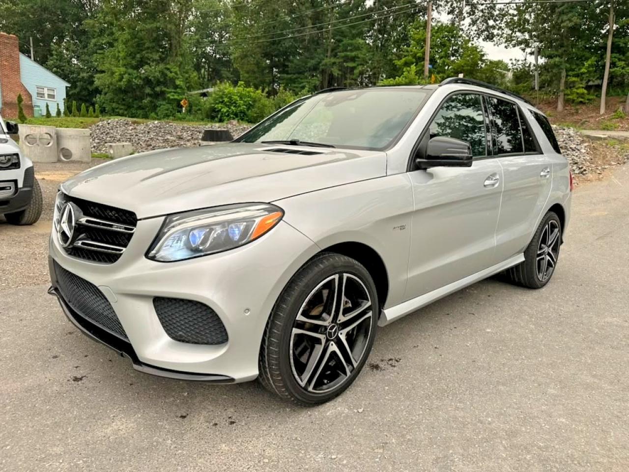4JGDA6EB1JB074931 · 2018 MERCEDES-BENZ GLE